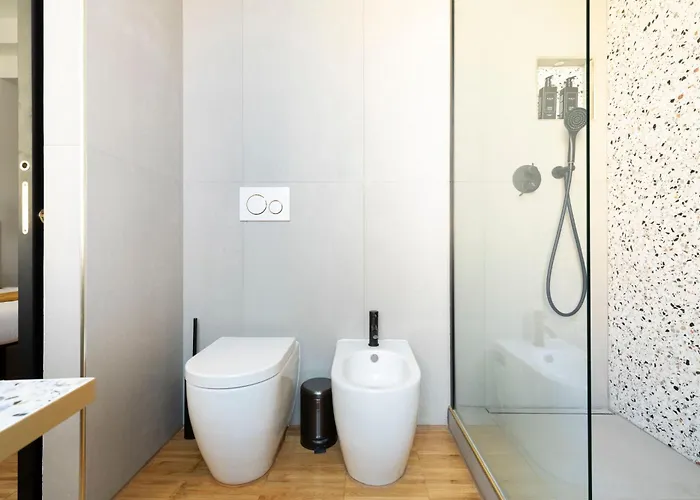 Ych-charming Near San Giovanni Rome
